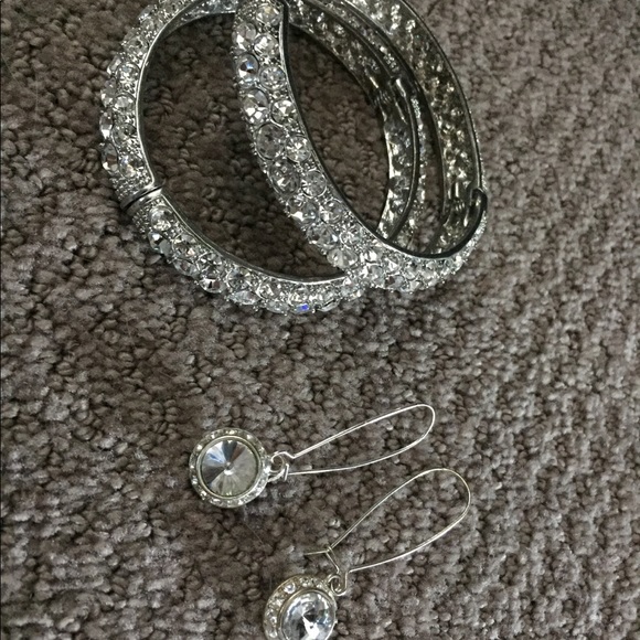 Jewelry sets! - Picture 2 of 8